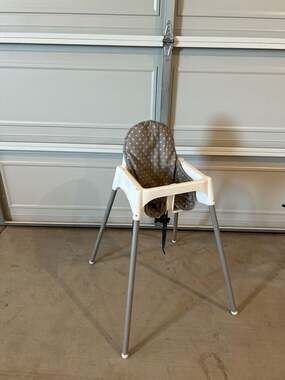 IKEA ANTILOP High Chair with Safety Belt and Star Pattern Cushion